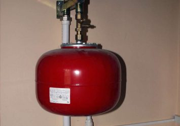 Pression dans le vase d'expansion du chauffage - causes de changement et méthodes de changement