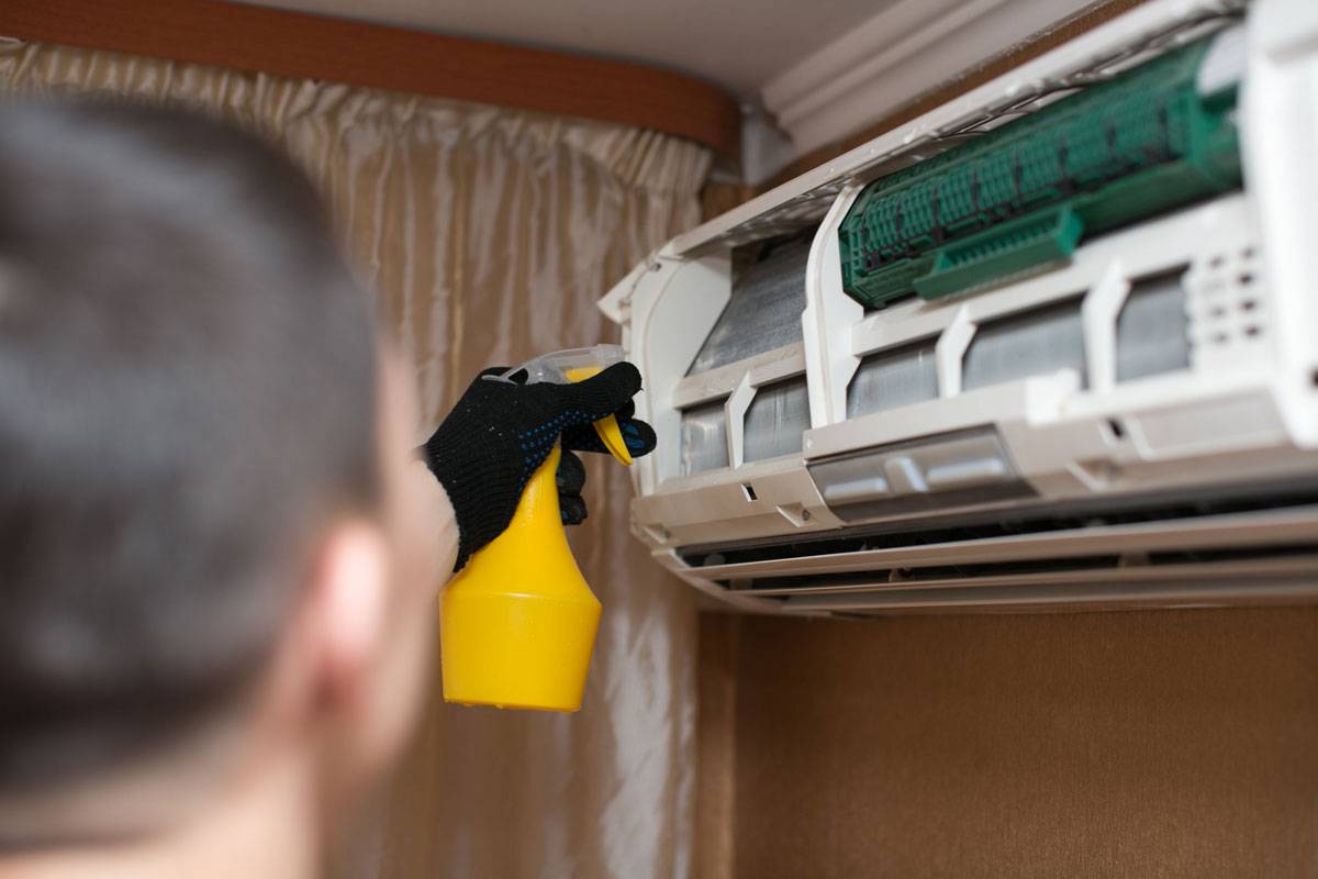 Comment nettoyer votre climatiseur à la maison