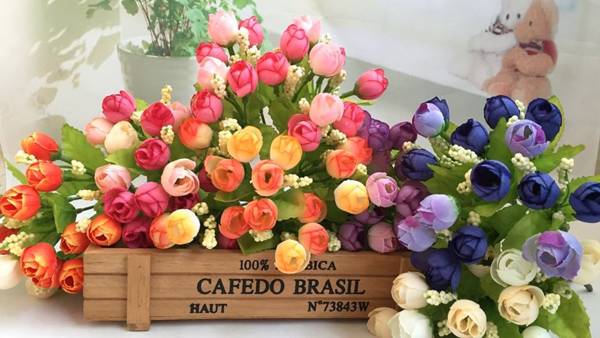 Est-il possible de garder des fleurs artificielles à la maison : signes et bon sens