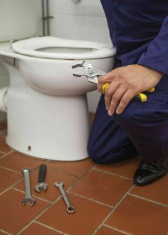 Comment remplacer une cuvette de toilette : un guide étape par étape pour remplacer une cuvette de toilette de vos propres mains