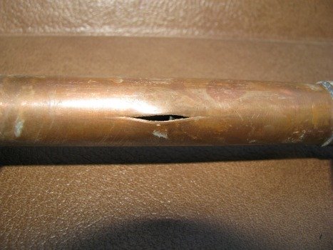 Comment dégeler une conduite d'eau gelée : un aperçu de 5 façons efficaces de résoudre le problème