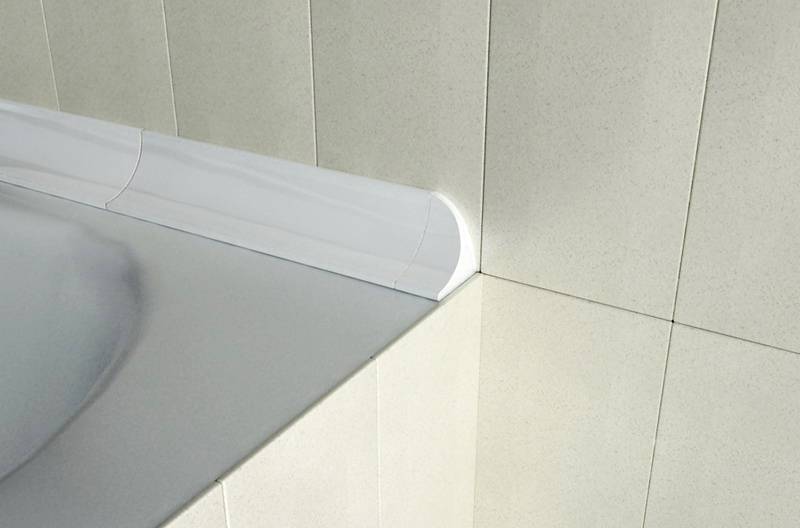 Comment coller une bordure sur une baignoire : analyse des règles de pose + notice de pose