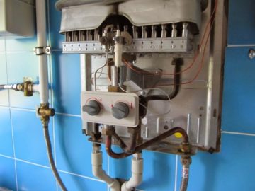 Pourquoi l'auto-allumage d'une cuisinière à gaz clique constamment et s'allume spontanément: les pannes et leur réparation