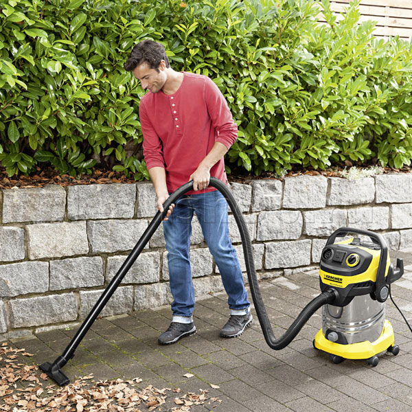 Aspirateurs professionnels : tour d'horizon du top dix + les spécificités de ces équipements