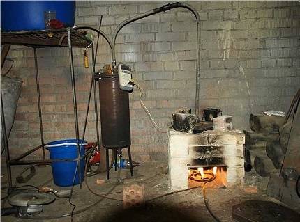 Nous fabriquons du biocarburant de nos propres mains : biogaz à partir de fumier, éthanol pour biocheminée + granulés