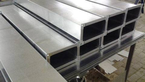 Schémas et règles typiques pour la rédaction d'un système de ventilation dans une maison privée