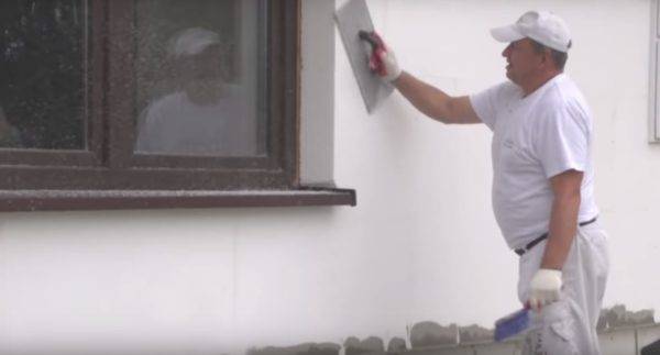 Comment faire de vos propres mains l'isolation des conduites d'eau dans une maison privée