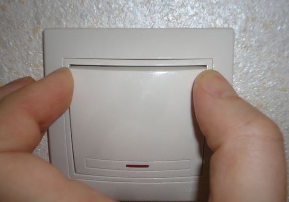 Comment démonter un interrupteur pour réparation ou remplacement