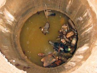 Nous nettoyons le puits nous-mêmes