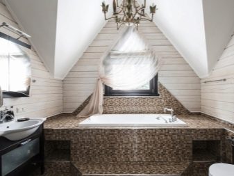 Caractéristiques de l'aménagement d'une salle de bain dans une maison en bois