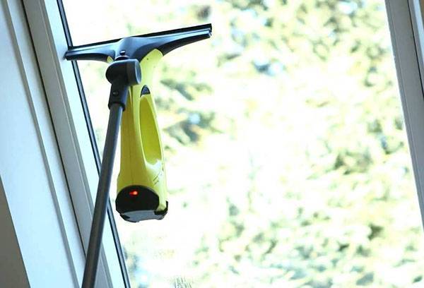 Utilisation d'un aspirateur de lavage: principe et caractéristiques de l'appareil, préparation au travail, caractéristiques et règles de travail