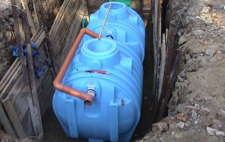 Dispositif de fosse septique: principe de fonctionnement et schémas d'organisation de base