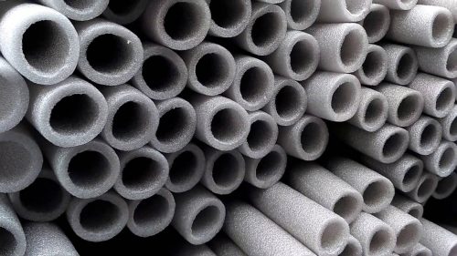 Isolation pour tuyaux de chauffage : aperçu des types + exemples d'application
