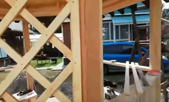 Gazebos DIY en bois : une sélection d'idées et des instructions de montage détaillées