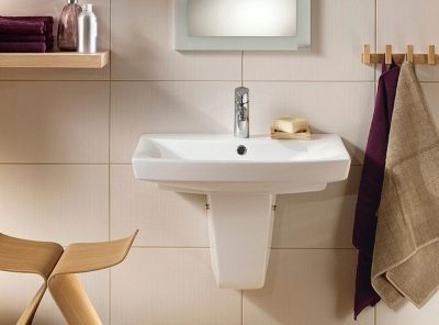 Hauteur du bain à partir du sol: normes, normes et tolérances lors de l'installation