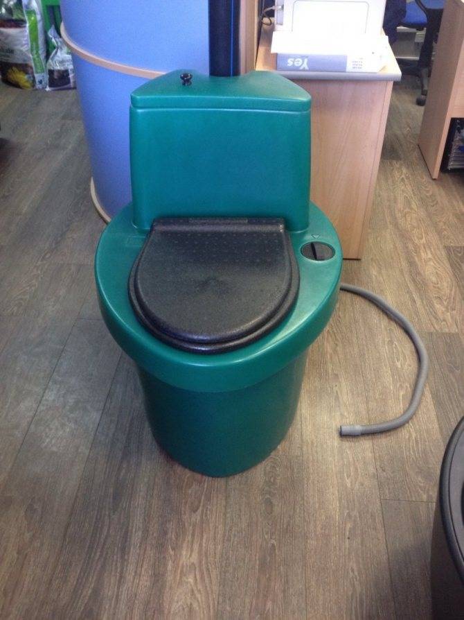 Comment choisir un placard sec pour une résidence d'été: conseils pour choisir et revoir les meilleurs modèles