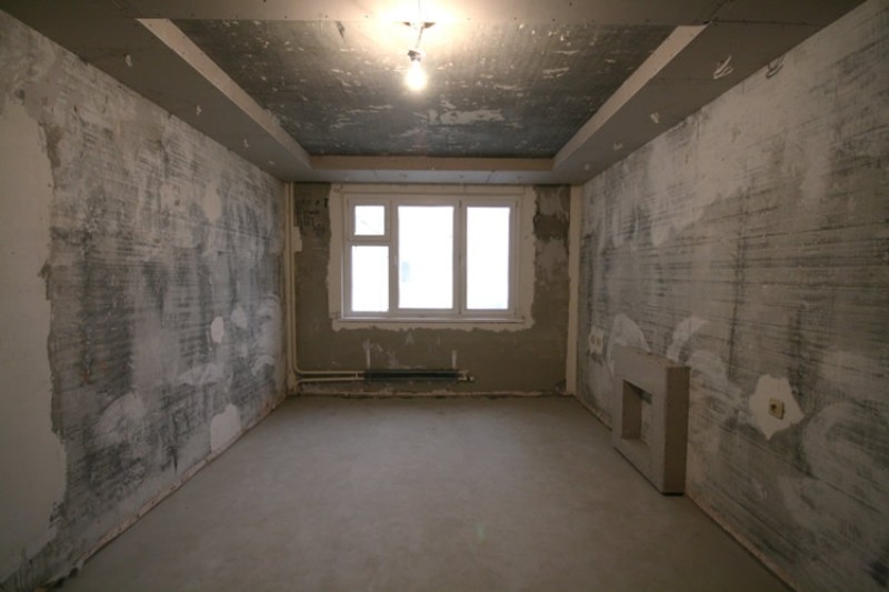 Un moyen facile d'effectuer rapidement des réparations dans un appartement aux murs inégaux