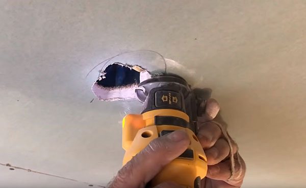 Comment isoler le sol du poulailler pour l'hiver