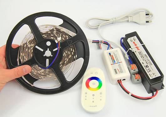 Comment connecter une bande LED: les principales étapes d'installation et de connexion