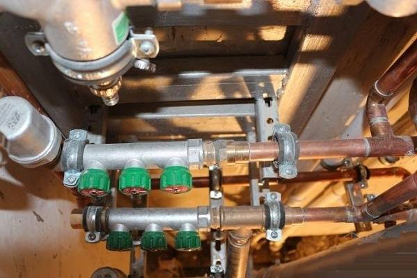 Remplacement des colonnes montantes d'alimentation en eau dans un appartement - à quoi devrez-vous faire face?