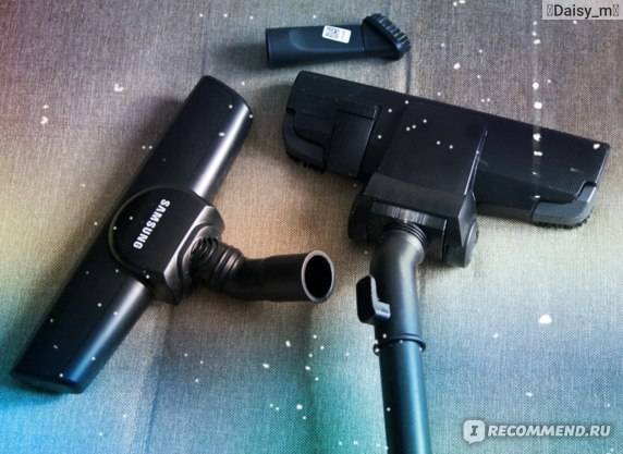 Aspirateurs avec turbine anti-emmêlement : qu'est-ce que c'est, comment l'utiliser, un aperçu des meilleurs modèles avec cette fonctionnalité, leurs avantages et leurs inconvénients