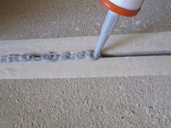 Mastic haute température pour fours : caractéristiques d'application + cinq meilleures offres