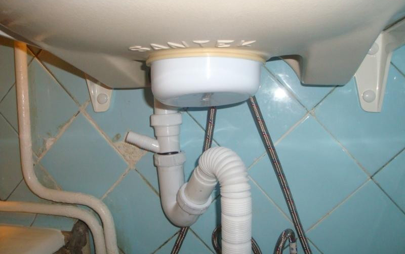 Évier sur la machine à laver dans la salle de bain ou dans la cuisine : dimensions, avis