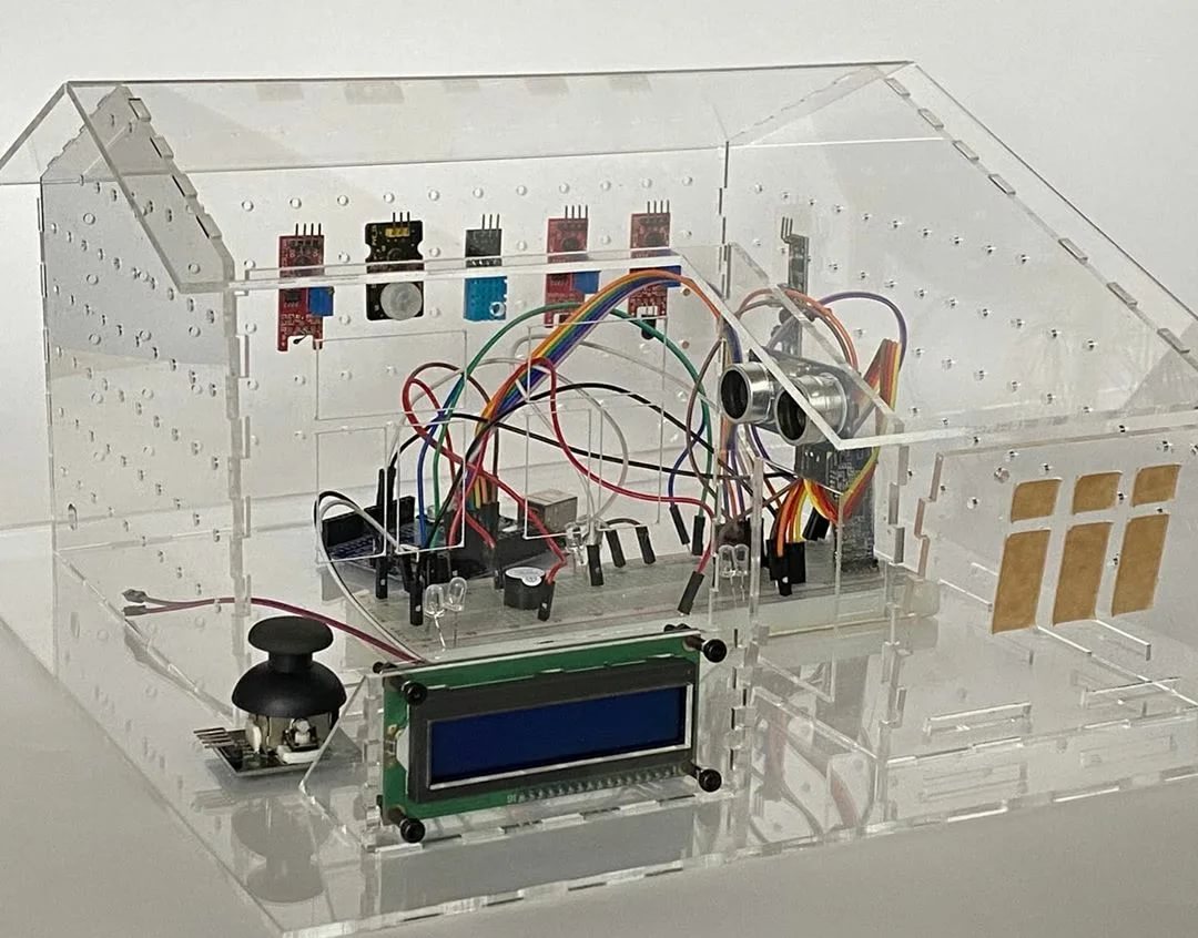 Comment créer une maison intelligente sur arduino de vos propres mains: connexion de périphériques et programmation