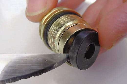 Comment changer le coffre de la grue, compte tenu de sa taille