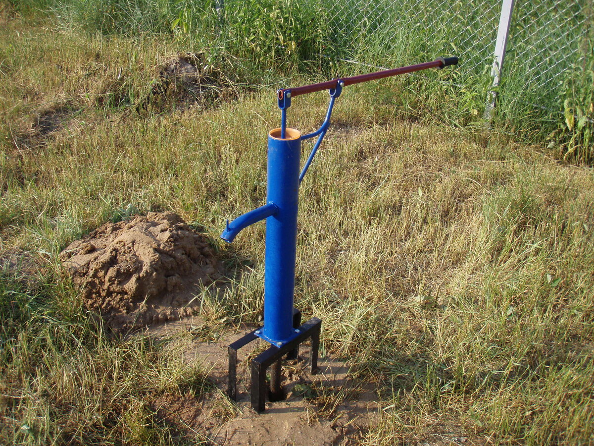 Bien faire soi-même sans équipement: comment aménager indépendamment une source d'eau