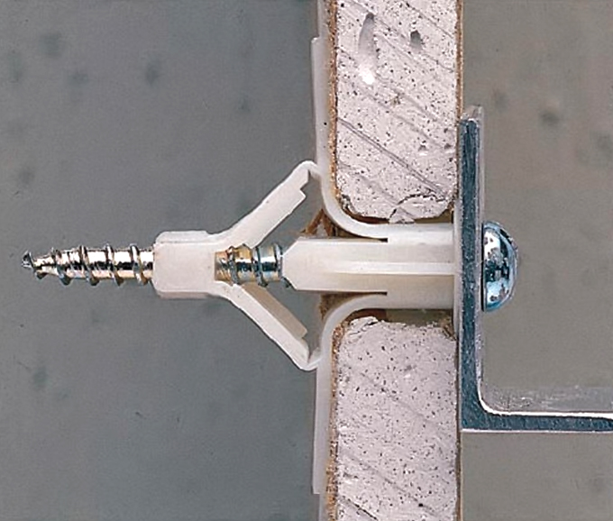 Installation des chevilles : instructions étape par étape. comment attacher une cheville. comment attacher une cheville