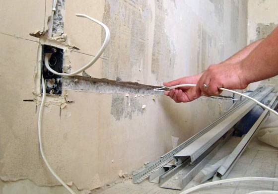 Remplacement du câblage électrique dans une maison à panneaux de vos propres mains