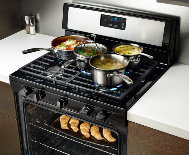 Choisir une cuisinière à gaz avec un four électrique: paramètres importants et critères de sélection, classement par catégorie de prix et fonctionnalité