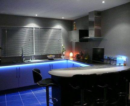 Lampes halogènes G4 : caractéristiques, avantages et inconvénients + classement des fabricants d'ampoules