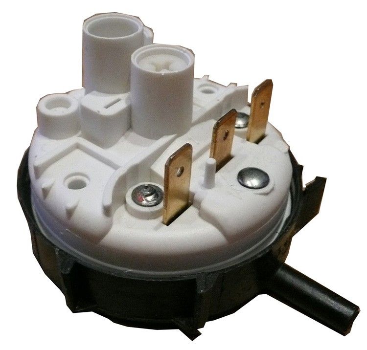 Comment vidanger correctement l'eau de la machine à laver: un guide étape par étape et de précieux conseils