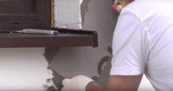 Comment faire de vos propres mains l'isolation des conduites d'eau dans une maison privée