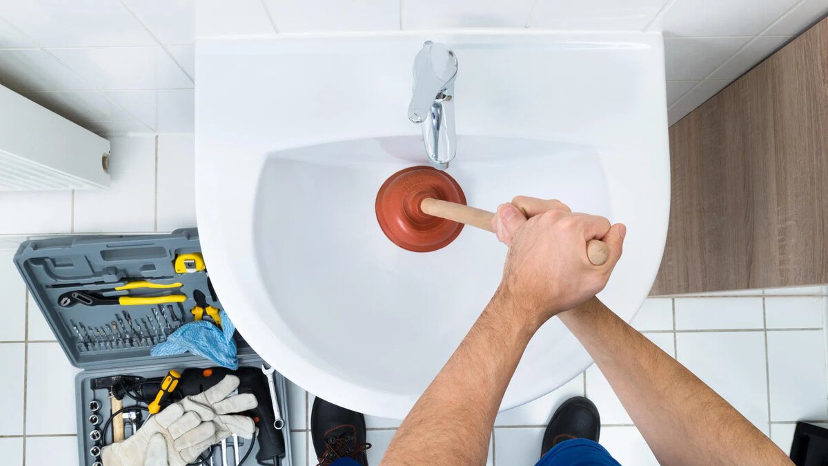 14 meilleures méthodes pour nettoyer les tuyaux bouchés à la maison