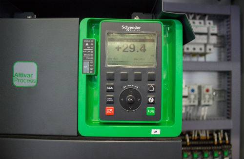 Armoire de commande de pompe : types, schémas de connexion, aperçu des modèles populaires