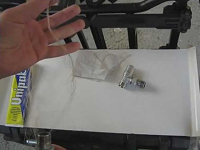 Procédés de raccordement de conduites de gaz et procédés de scellement de joints