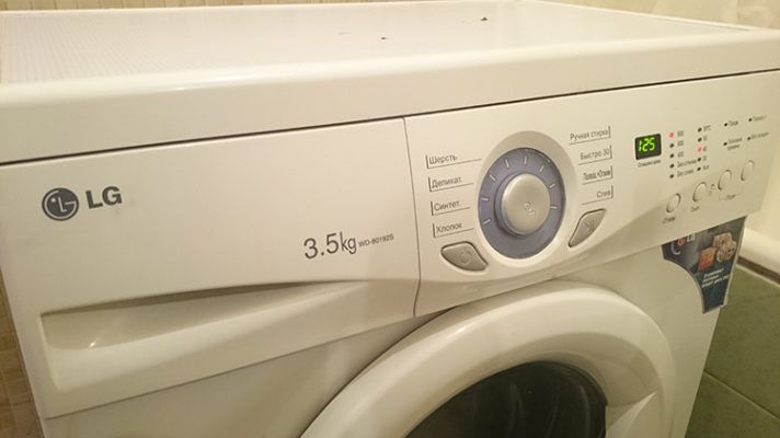 Que faire si le lave-vaisselle ne vidange pas l'eau et reste debout: décodage des codes d'erreur