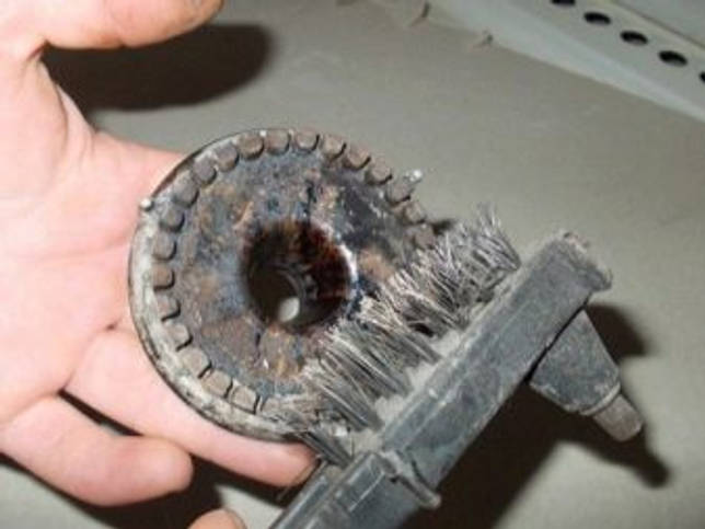 Pourquoi le gaz brûle avec une flamme rouge sur le poêle : facteurs affectant la couleur de la flamme