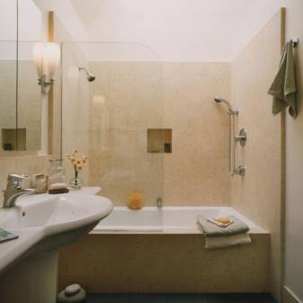 Baignoires assises pour petites salles de bain : types, appareil + comment choisir la bonne