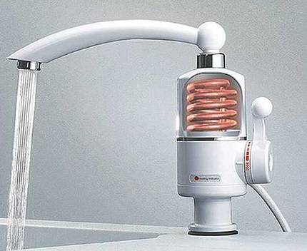 Chauffe-eau électrique à circulation sur le robinet : conseils pour choisir + revue des meilleures marques