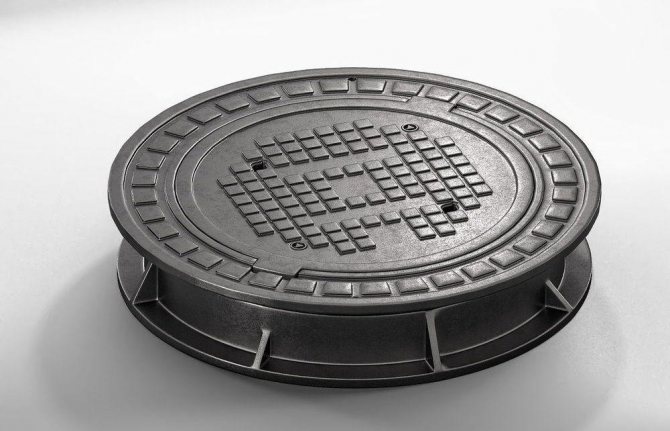 Trappes de plomberie de révision pour la salle de bain et les toilettes: types, règles de placement, caractéristiques de montage