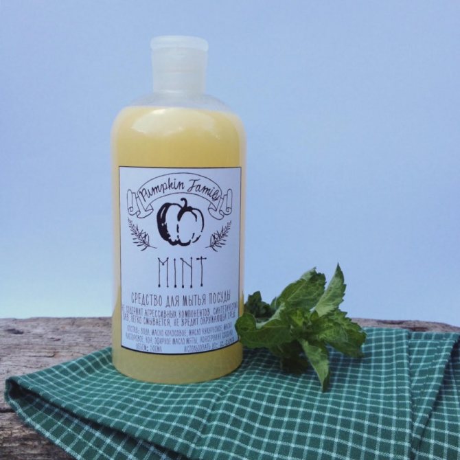 Pourquoi les fourchettes restent sales même avec une bonne ménagère : 3 façons de les laver propres