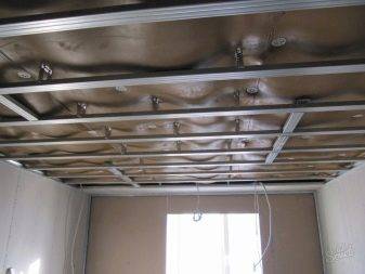 Comment insonoriser le plafond d'un appartement sous plafond tendu