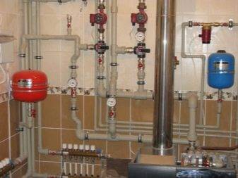 Tuyauterie à faire soi-même d'une chaudière de chauffage: schémas pour chaudières au sol et murales