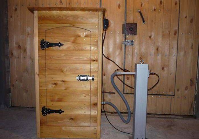 Générateur de fumée à faire soi-même pour un fumoir : options de générateur de fumée et instructions de montage étape par étape