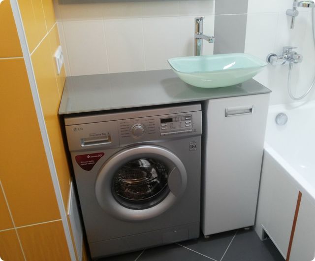 Petites machines à laver : modèles compacts pour le lavage avec essorage. Quelle est la plus petite machine automatique ? tailles d'options portables