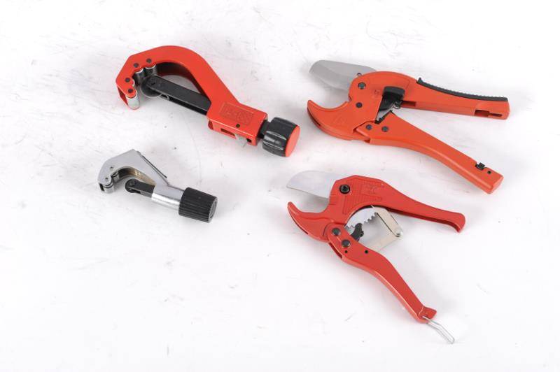 Fer à souder pour tuyaux en polypropylène: principe de fonctionnement, classement des fabricants, fonctionnement